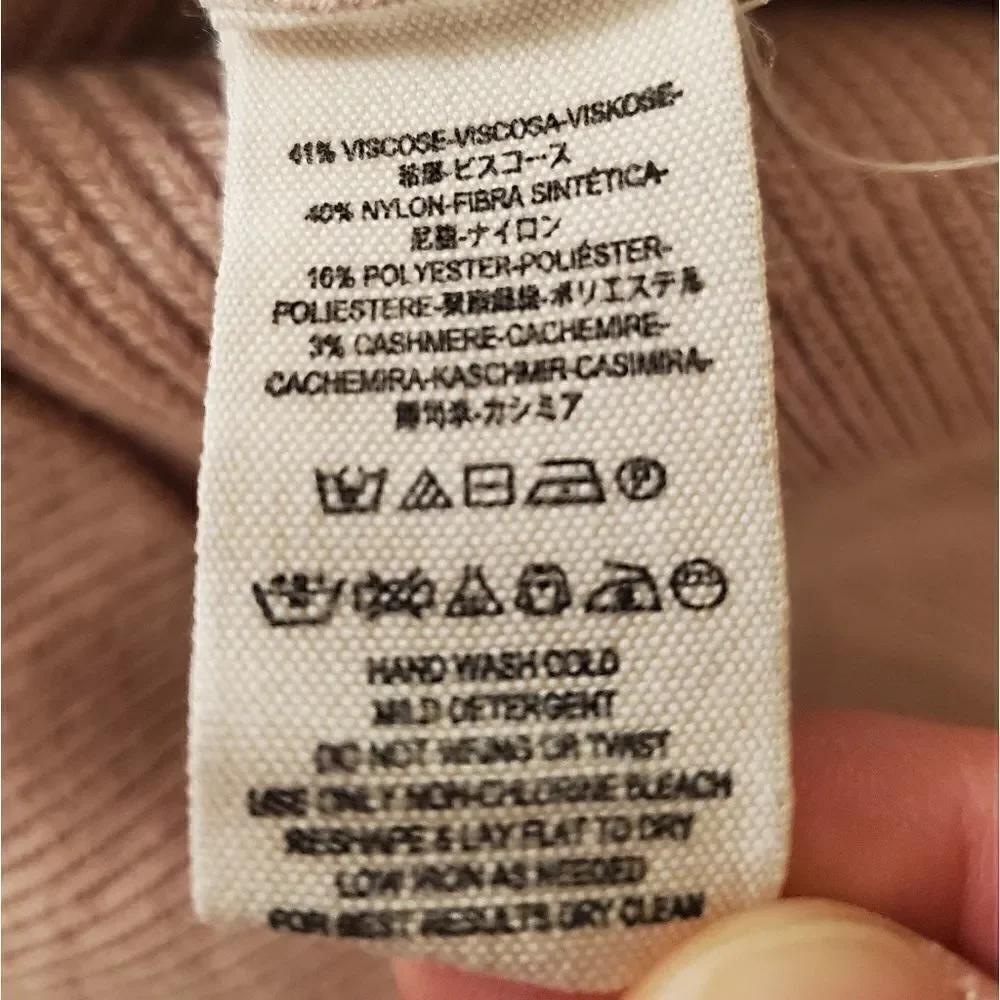 Free People Gingersnap Sweater sz Medium in Pink